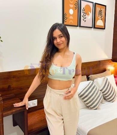 Independence high profile girls available in room
