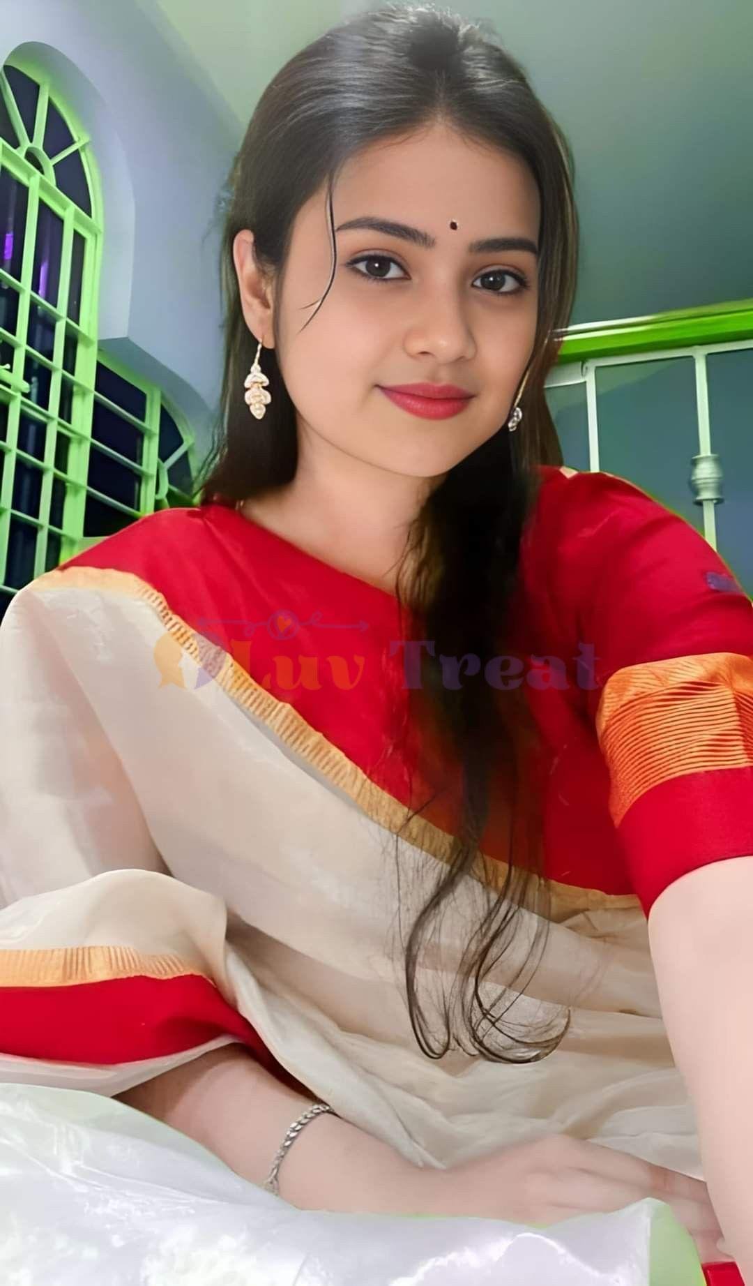VIP Luxury Escort Delhi – For Discerning Gentlemen