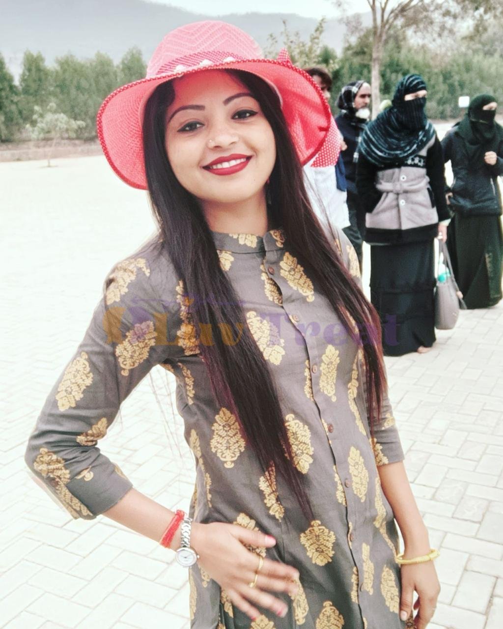 CALL DIVYA FULL CASH PAYMENT HOTEL & HOME SERVICE